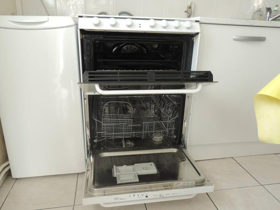 La Maison Du Barbot Maison 6 Couchages กูฌ็อง-เมสทราส ภายนอก รูปภาพ